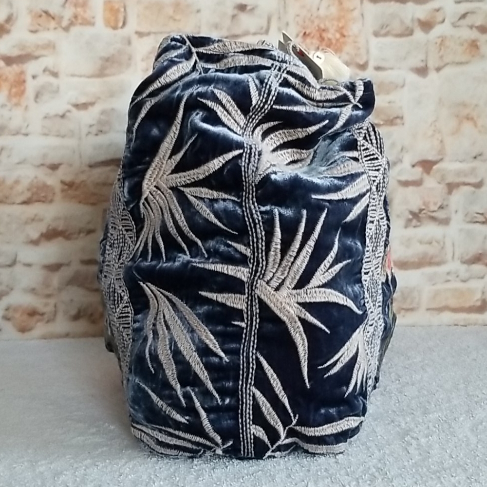 New Johnny Was Kasumi Embroidered Velvet Tote Bag - Picture 4 of 14